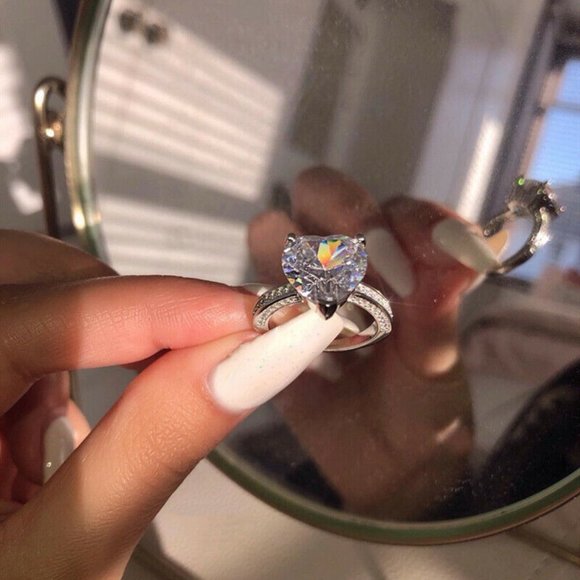 Heart Shaped White Sapphire .925 Silver Ring - Picture 5 of 6